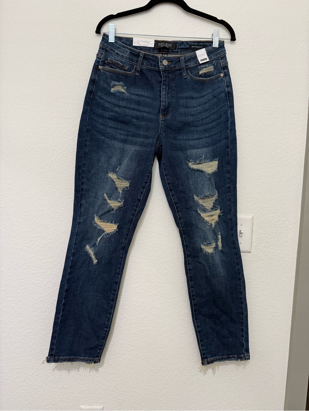 Judy Blue High Waist Dark Blue Distressed Boyfriend Jeans